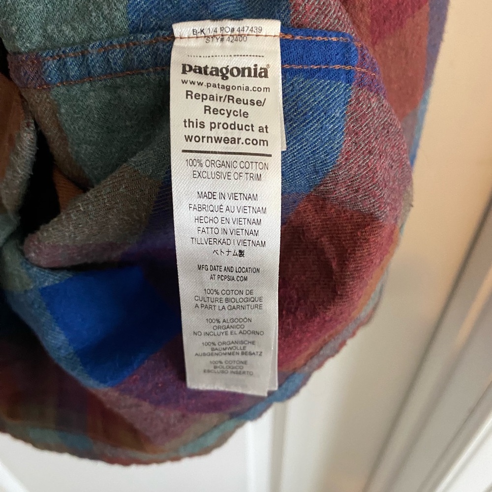 Patagonia Organic Cotton Plaid Shirt - Red, Blue, Brown - Picture 7 of 7